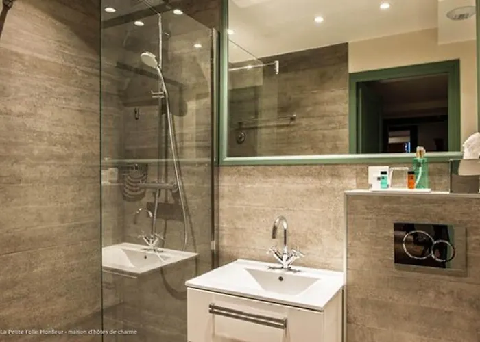 La Petite Folie Bed & Breakfast Honfleur