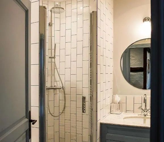 La Petite Folie Bed & Breakfast Honfleur