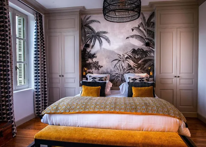 La Petite Folie Bed & Breakfast 3*