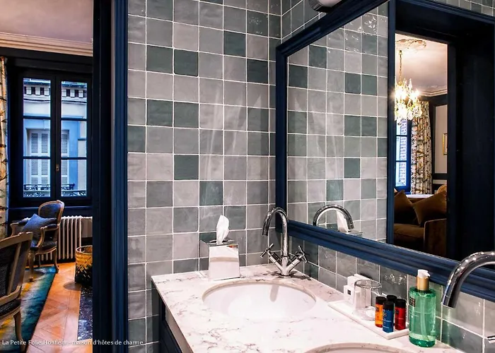 La Petite Folie Bed & Breakfast Honfleur