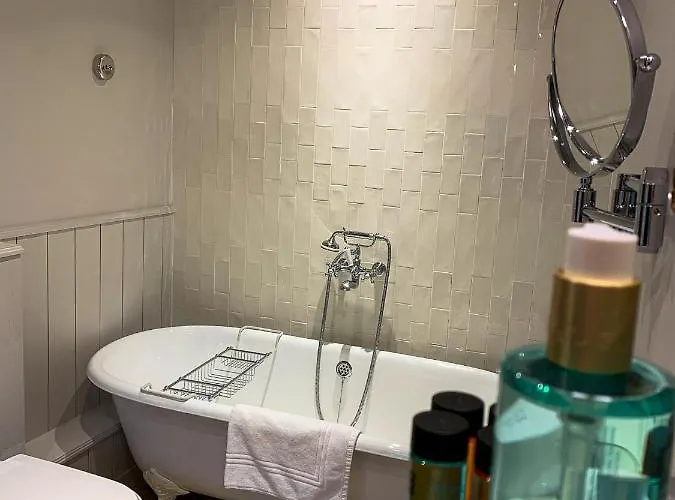 Bed & Breakfast La Petite Folie 3*