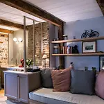 Frühstückspension La Petite Folie 3*