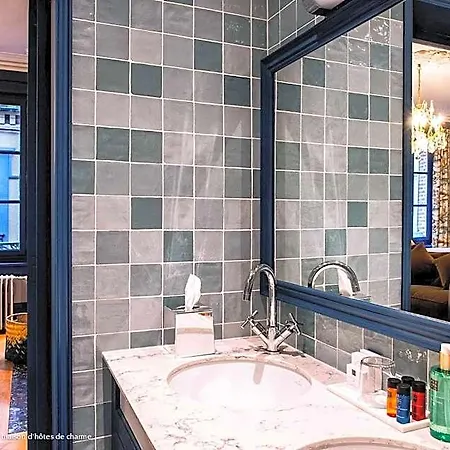 La Petite Folie Oda ve Kahvaltı Honfleur