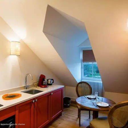 Bed & Breakfast La Petite Folie 3*
