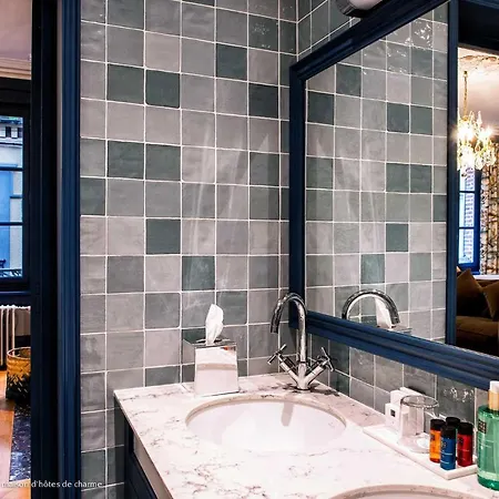 La Petite Folie Bed & Breakfast Honfleur
