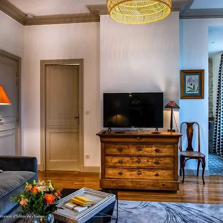 拉皮提特佛利酒店 住宿加早餐酒店 翁弗勒尔