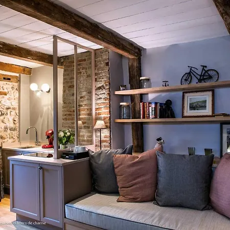 Bed & Breakfast La Petite Folie 3*