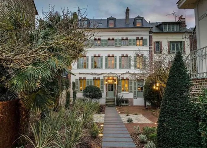 拉皮提特佛利酒店 3* 翁弗勒尔