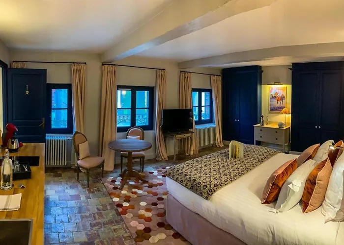 La Petite Folie Онфлер