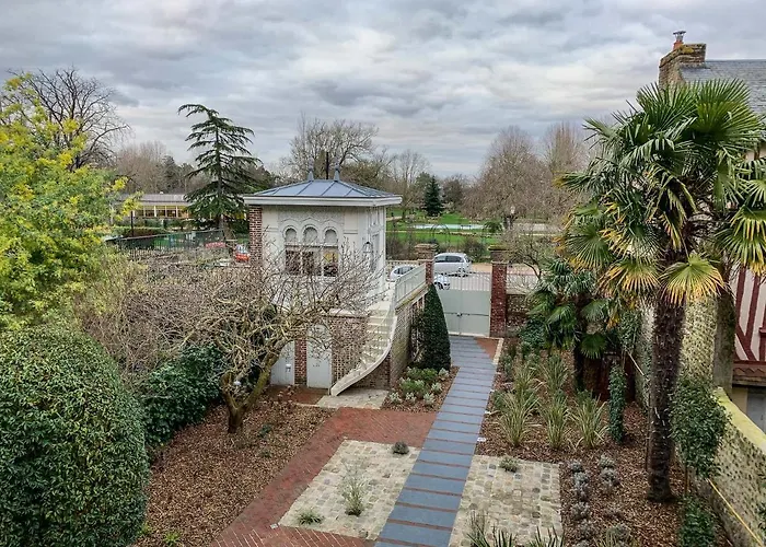 拉皮提特佛利酒店 3*